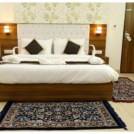 Hotel Signature Prime Vaishali Nagar Jaipur Exteriör bild